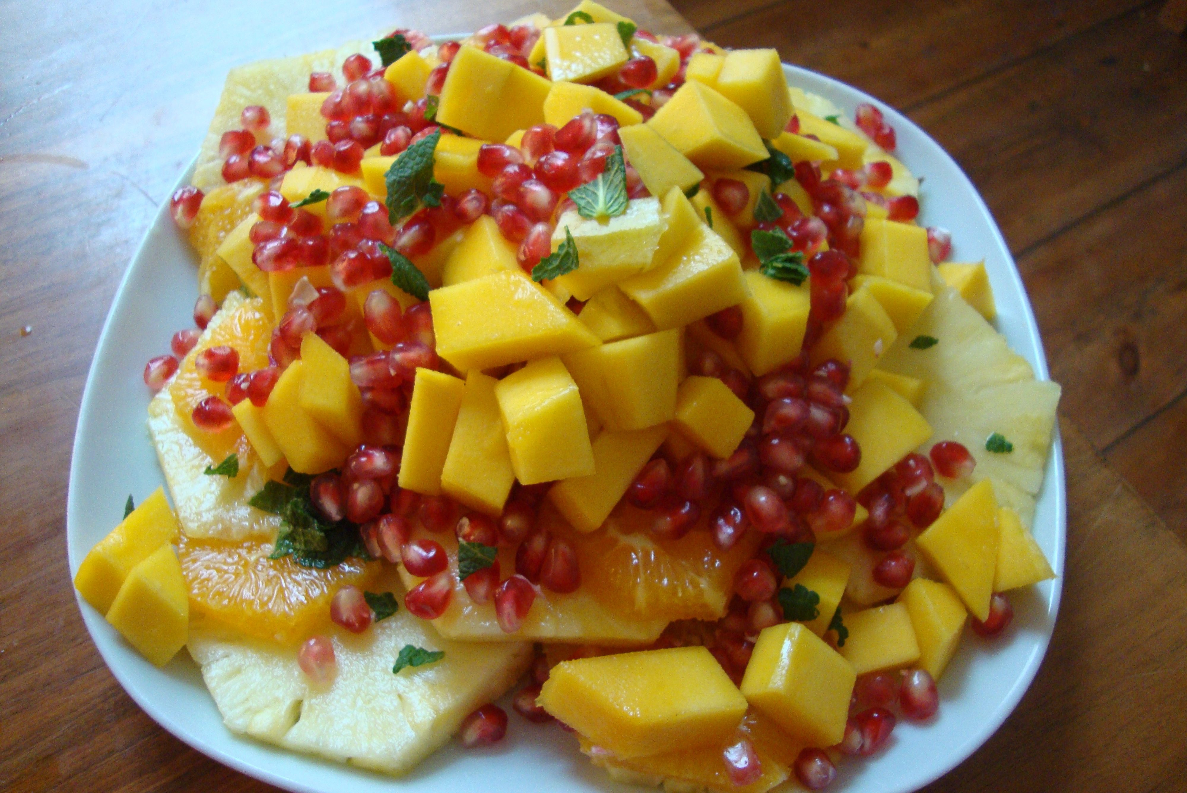 Pomegranate Fruit Salad : Pomegranate World — Pomegranate ...